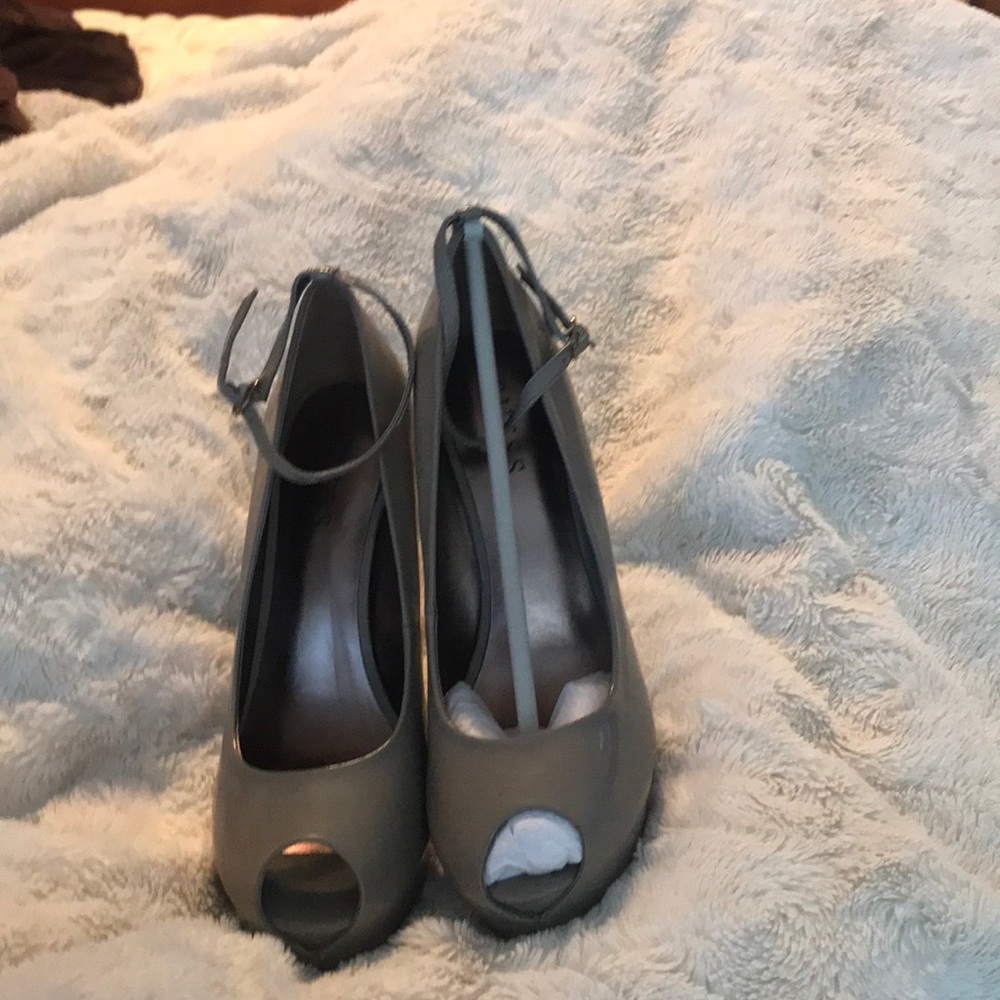 Guess shoes